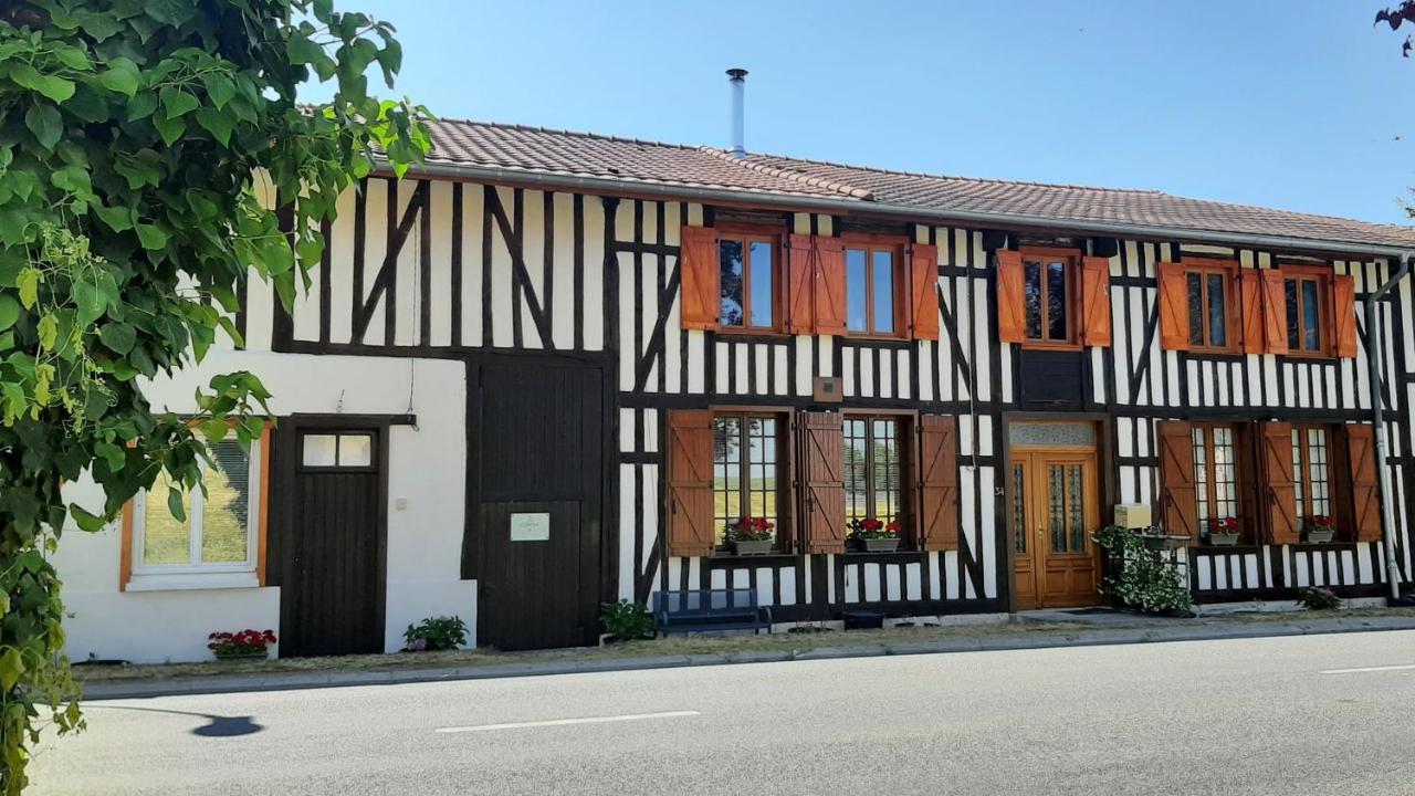 Ferienwohnung Chatrou Chatelraould-Saint-Louvent Exterior foto